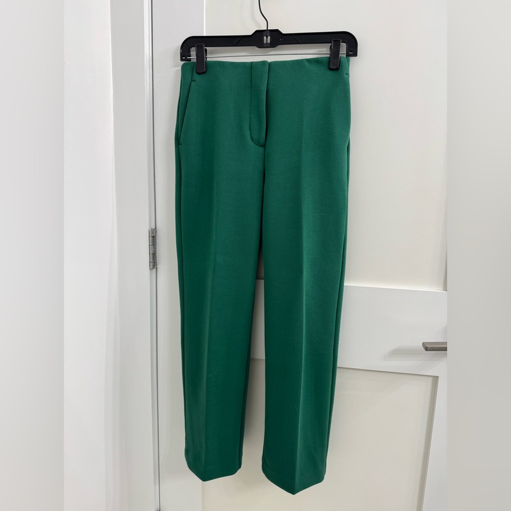 Ann Taylor Green Straight Crop - 0P